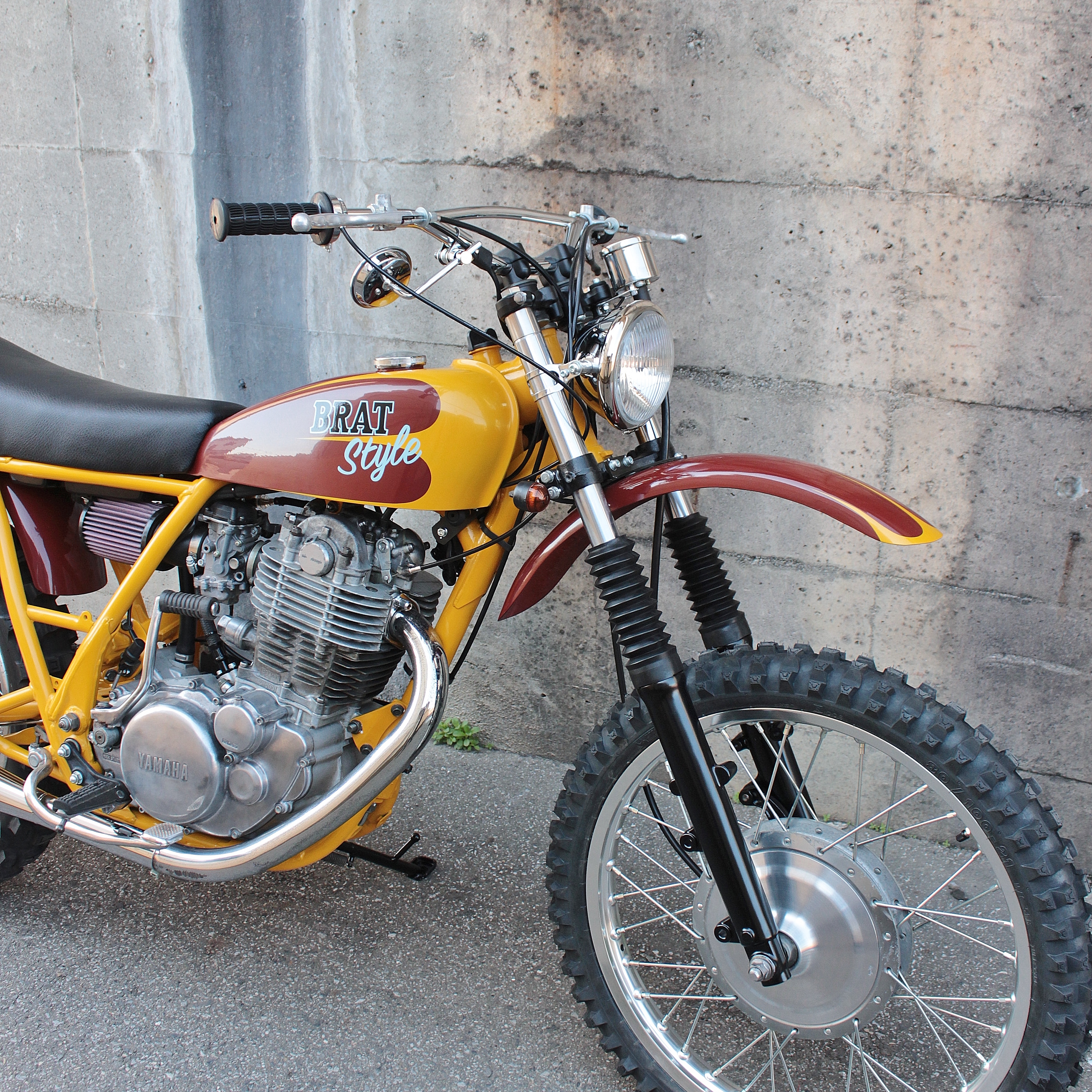 SR フロントフェンダー BratStyle VMX SR400/500 STEEL FRONT FENDER