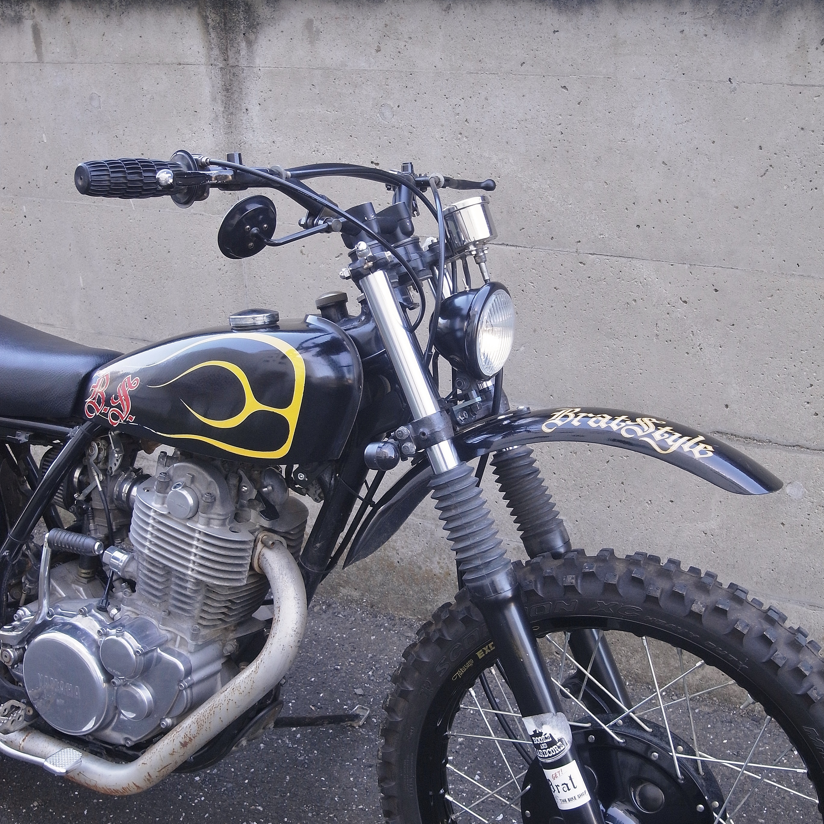 【美品】sr400 ブラッドスタイル風シート　vmx SR400/500 ブラットスタイル VMXシート brat style
