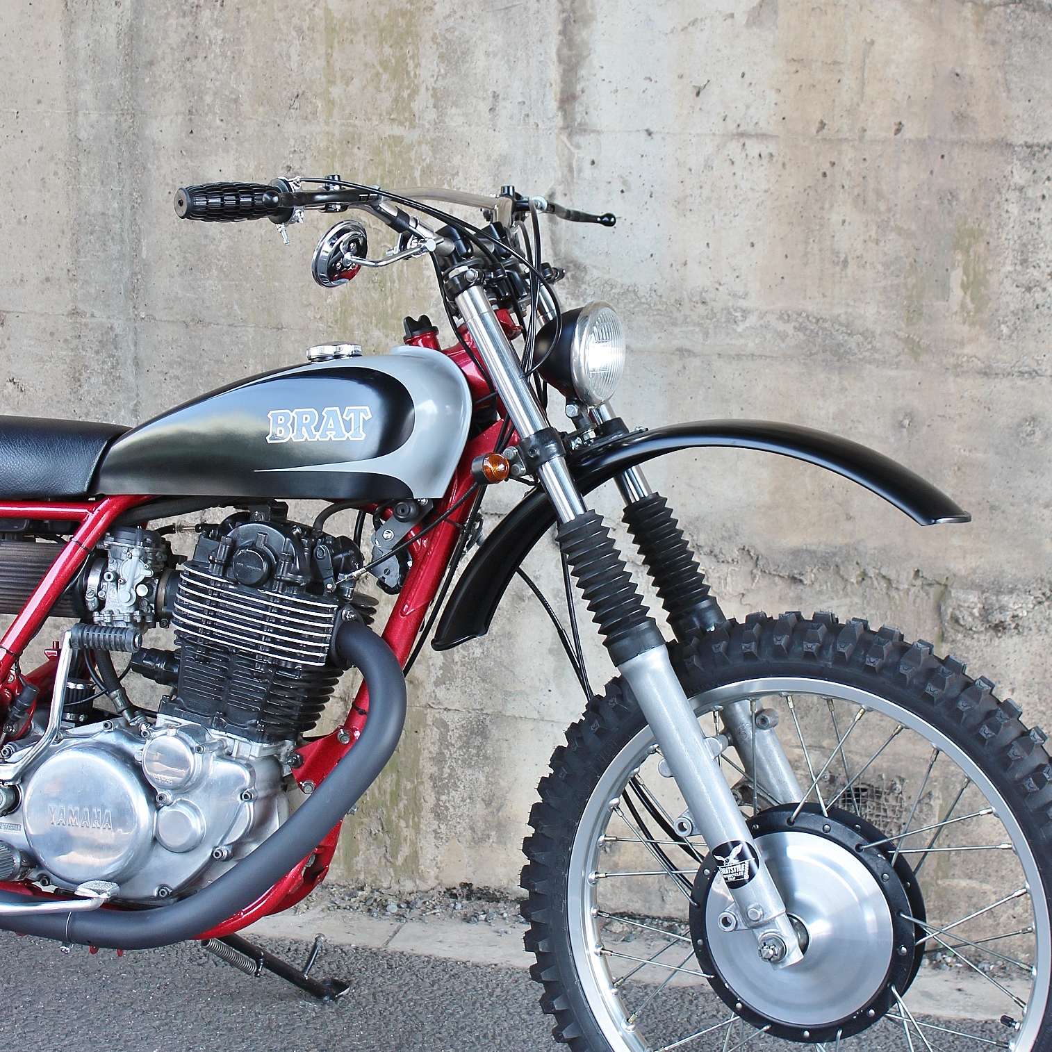SR400/500 STEEL FRONT FENDER | ブラットスタイルウェブショップ
